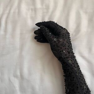 Dyspnea black elbow oprah gloves